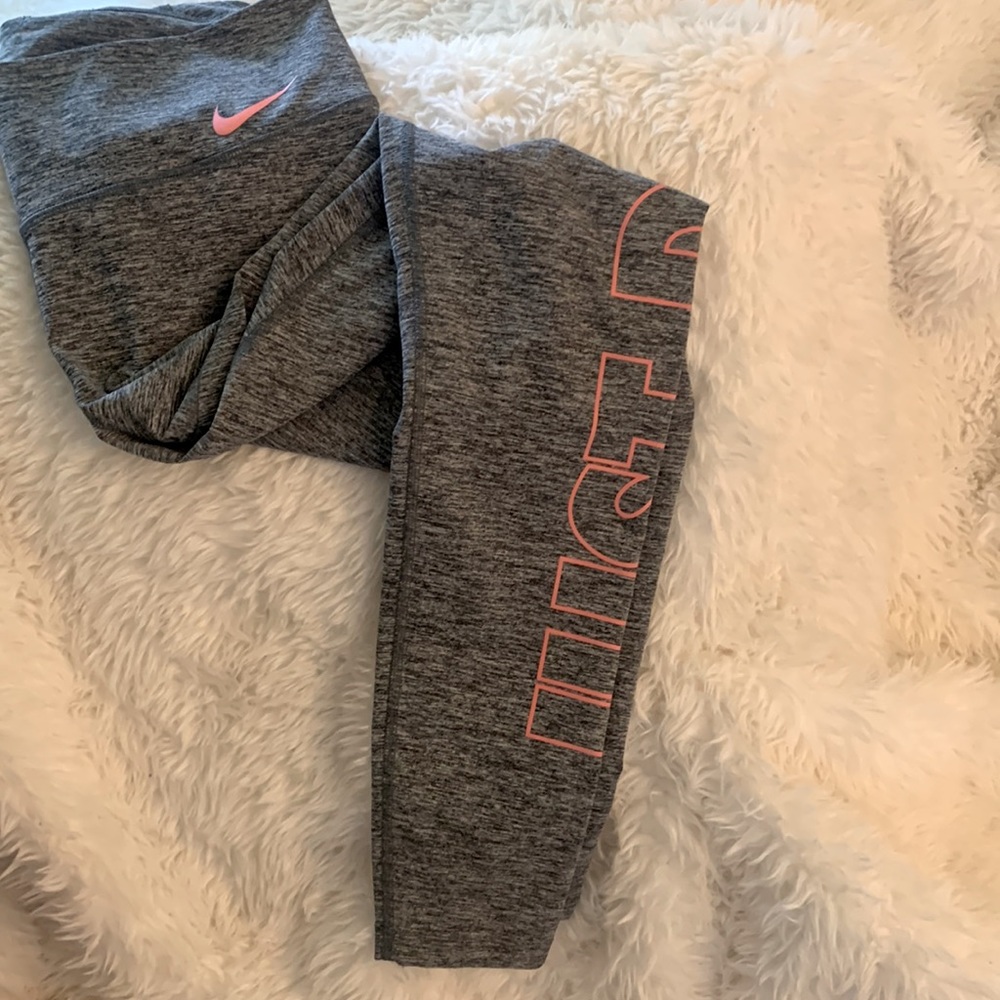 Nike leggings